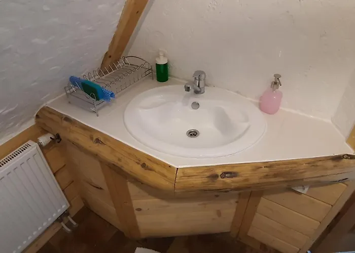 Kozica Kiry منزل للإقامة كوشتيليسكا